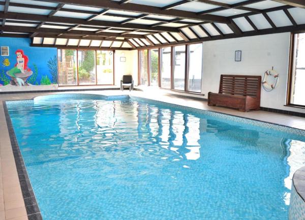A holiday cottage heated indoor swimming pool on Exmoor.