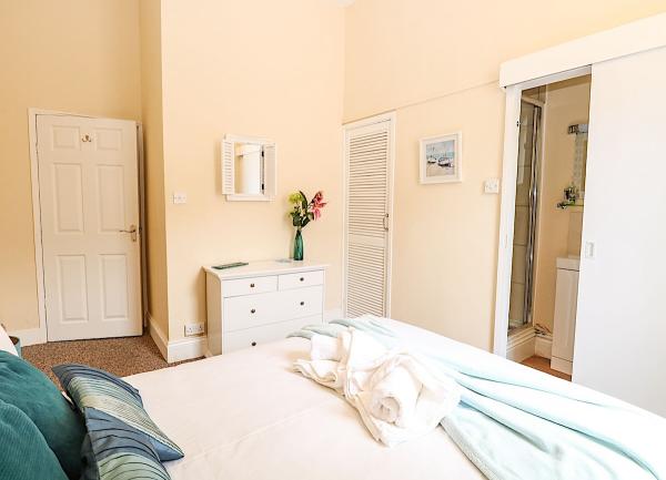 Double bedroom with ensuite shower.