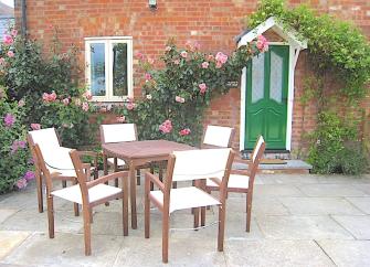 Exterior and interior images of Falstaff Cottage, a Stratford-upon-Avon holiday cottage in the heart of Shakespeare Country.