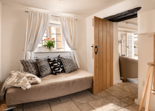 Cosy nook and seating area.
