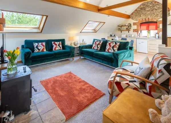 Lapwing holiday cottage in Weybourne, Norfolk lounge and kitchen.