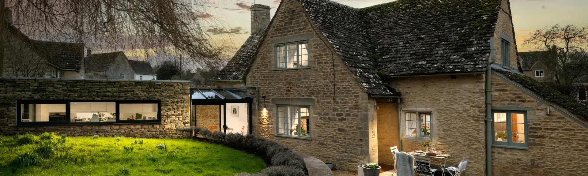 Exterior of Culls Cottage holiday home in Southrop Gloucestershire