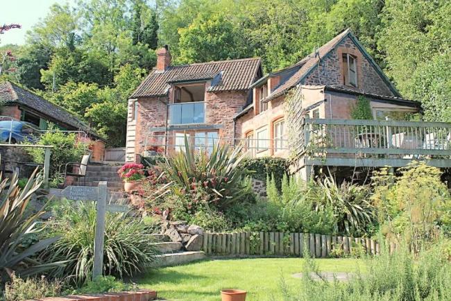 Large, 3-storey coastal holiday cottage surrounded by gardens in Porlock Weir