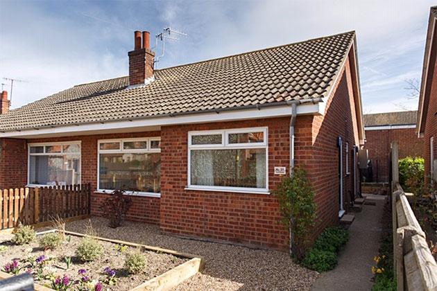 No. 21, Weybourne holiday cottage outside view
