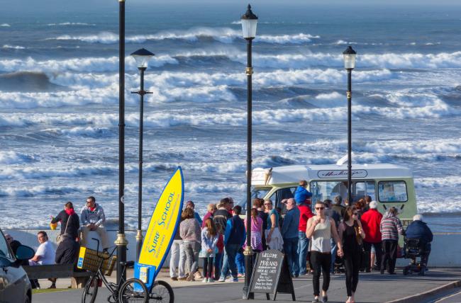 Westward Ho! in North Devon - Great Surfing, Swimming and Ice Creams