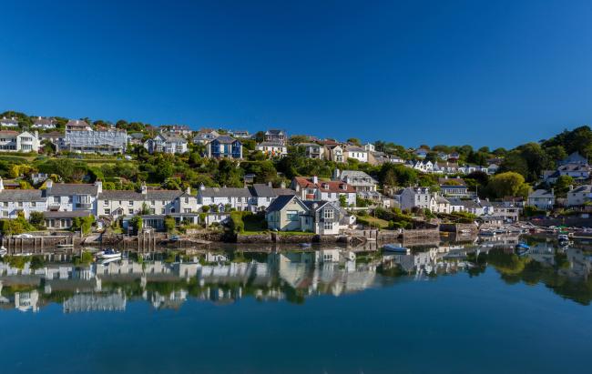 Newton Ferrers on the Earme Estuary in South Devon Holiday in Corner Cottage
